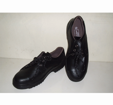 Giày chống đinh thấp cổ