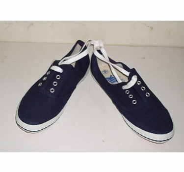 Giày Bata Thụy Khuê